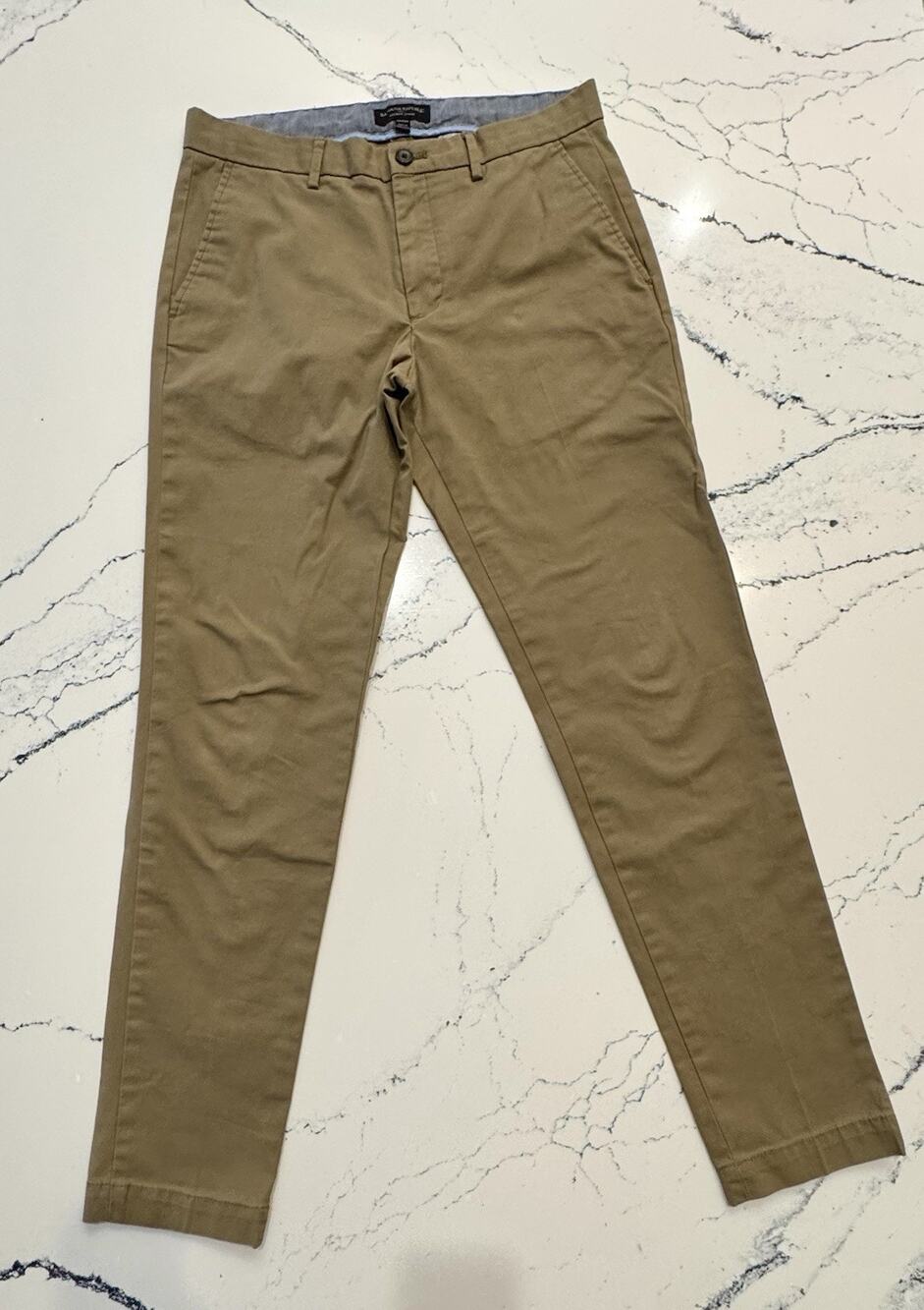 Banana Republic Men's Mason Chino pants Khaki Size 32x34